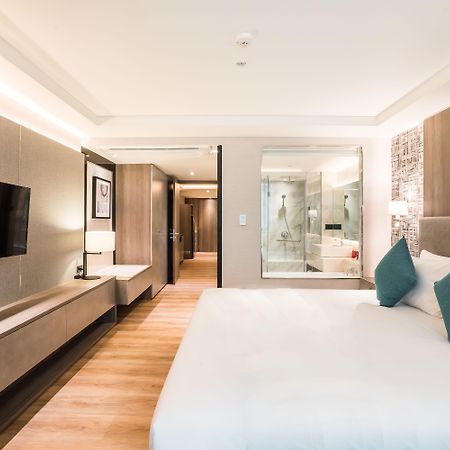 Citrus Suites Sukhumvit 6 By Compass Hospitality Бангкок Экстерьер фото