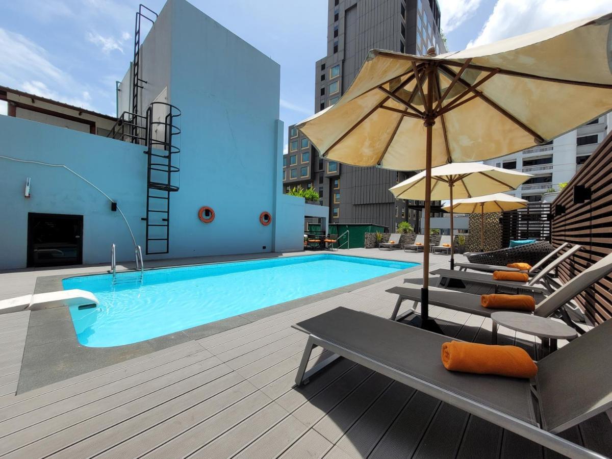 Citrus Suites Sukhumvit 6 By Compass Hospitality Бангкок Экстерьер фото